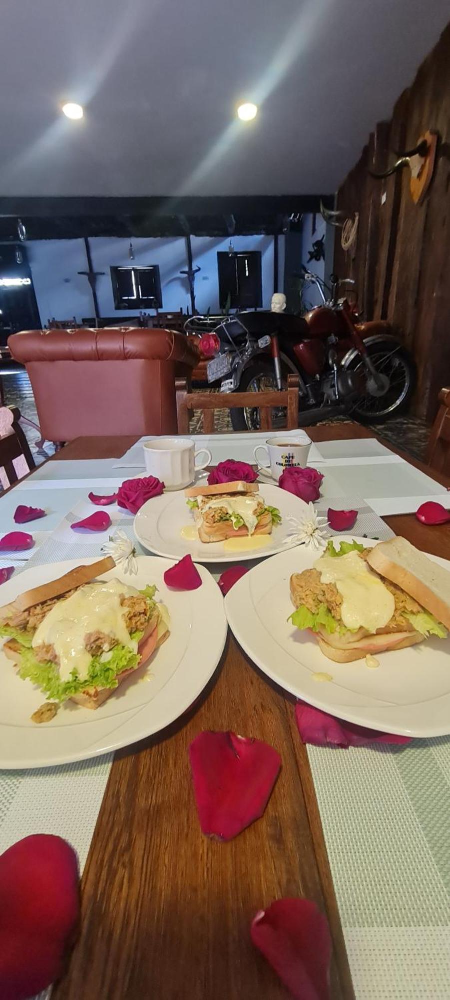 בוגוטה Hotel Quinta Bolivar מראה חיצוני תמונה